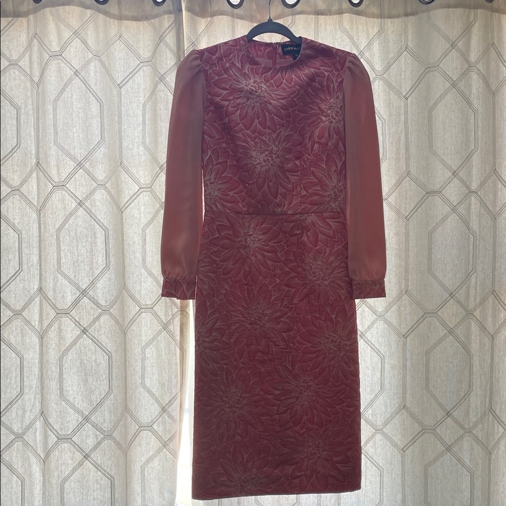 Elegant Long Sleeve Floral Dress in Pink